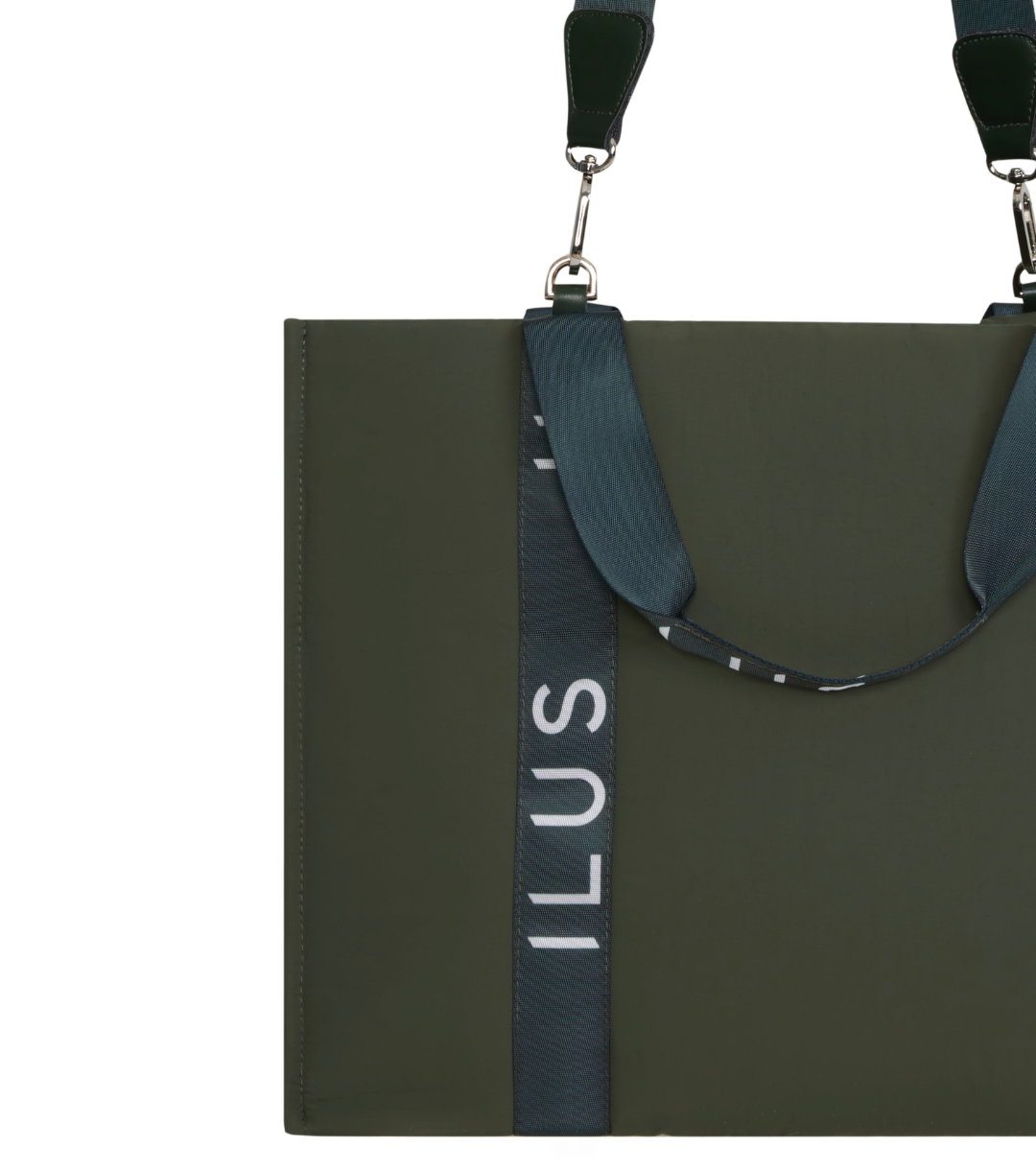 UNRIVALED LARGE TOTE BAG